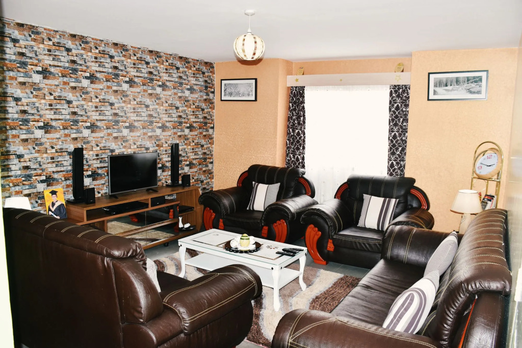 Titus Home Stay Nairobi