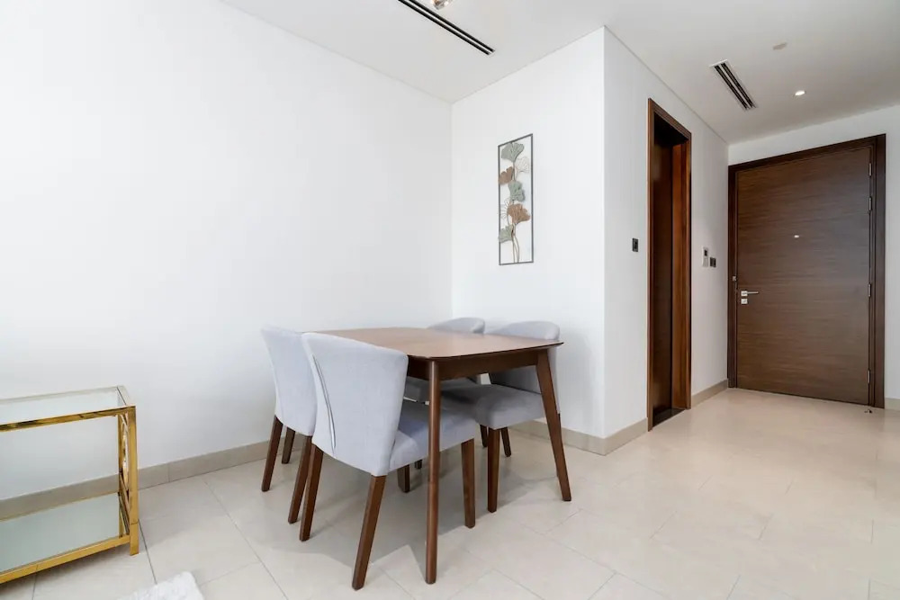 SuperHost - Spacious Apartment With Balcony In Sobha Hartland