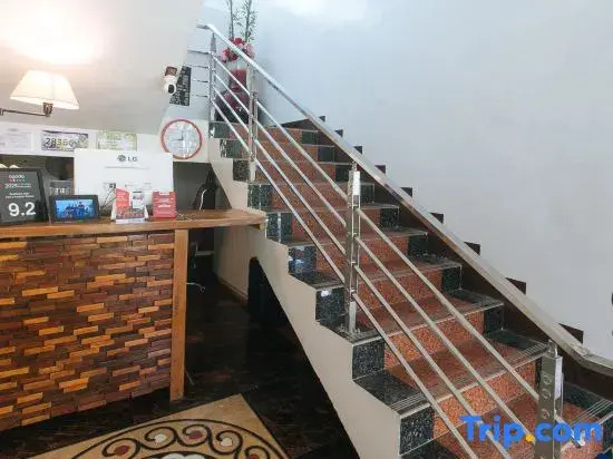 RedDoorz near LRT 2 Antipolo Station