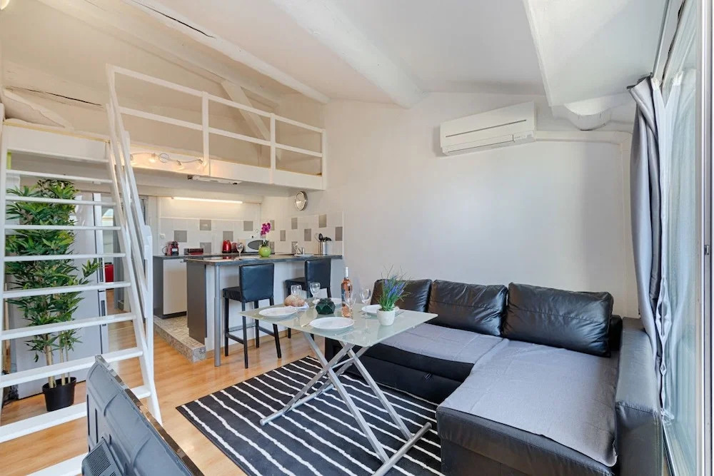 Rare - Nice Loft on the Rooftops of Marseille!