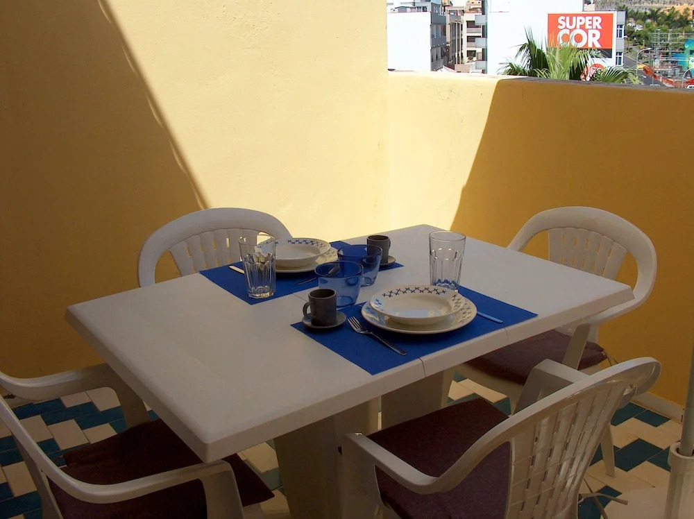 Central & Beach Los Cristianos by HelloApartments