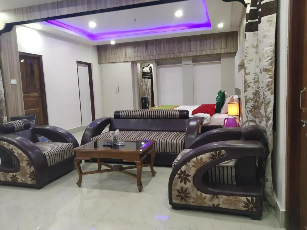 Ziro Palace Inn