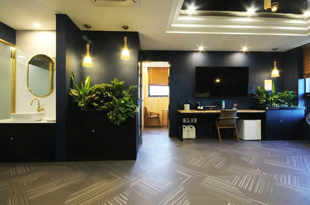 Amare Hotel