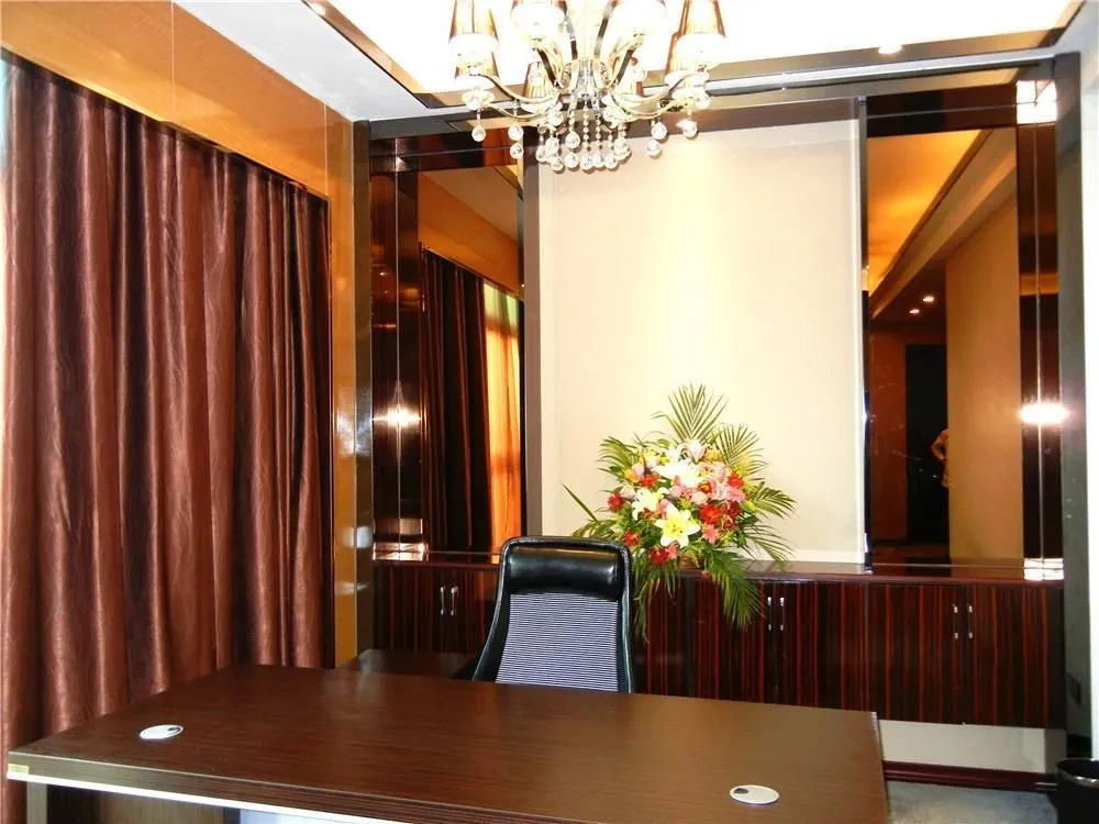 Junri Holiday Hotel