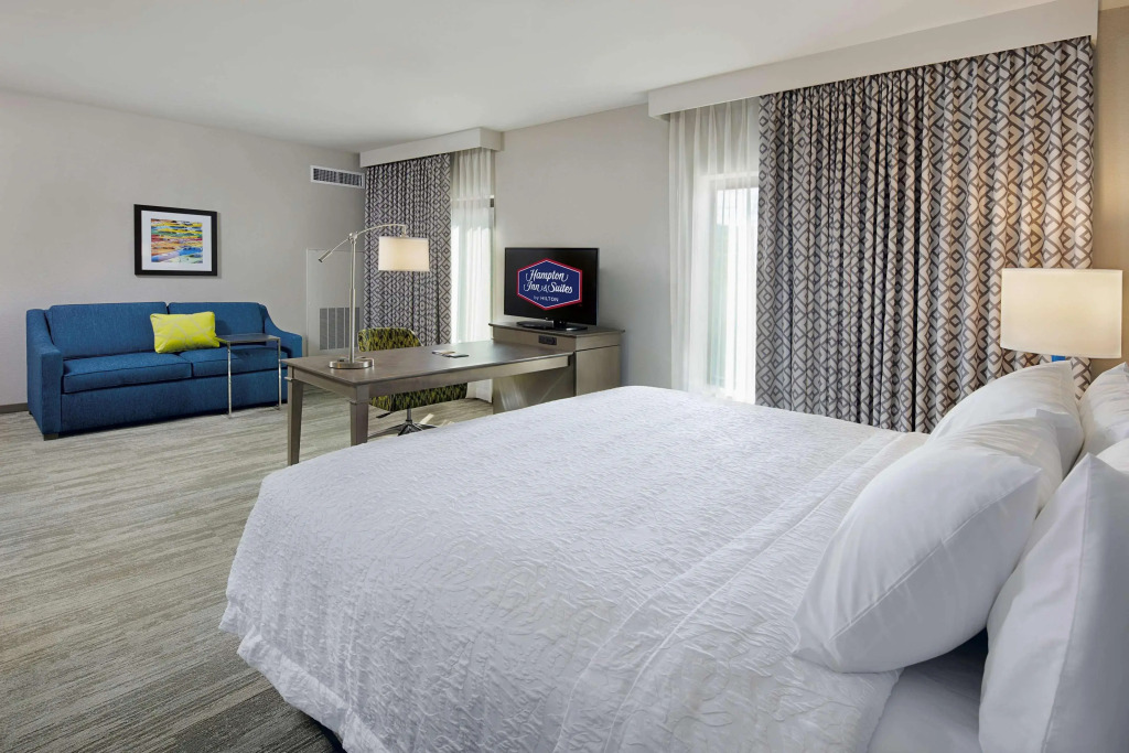 Hampton Inn & Suites Sacramento at CSUS