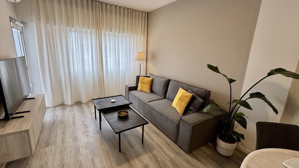 Seabreeze City Center Flat No 5