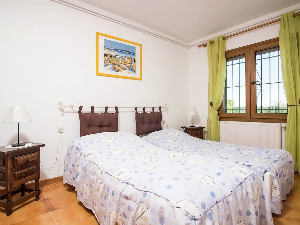 Holiday House With Private Pool for 4 People in Sant Pere Pescador