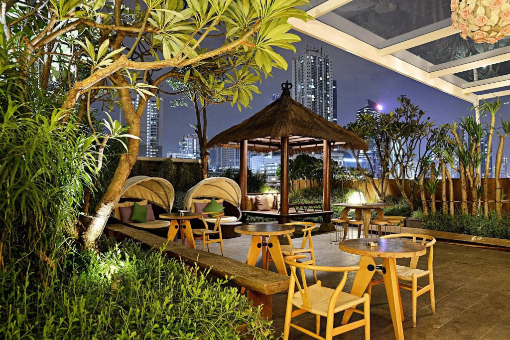 ZEN Rooms Kuningan Tiong