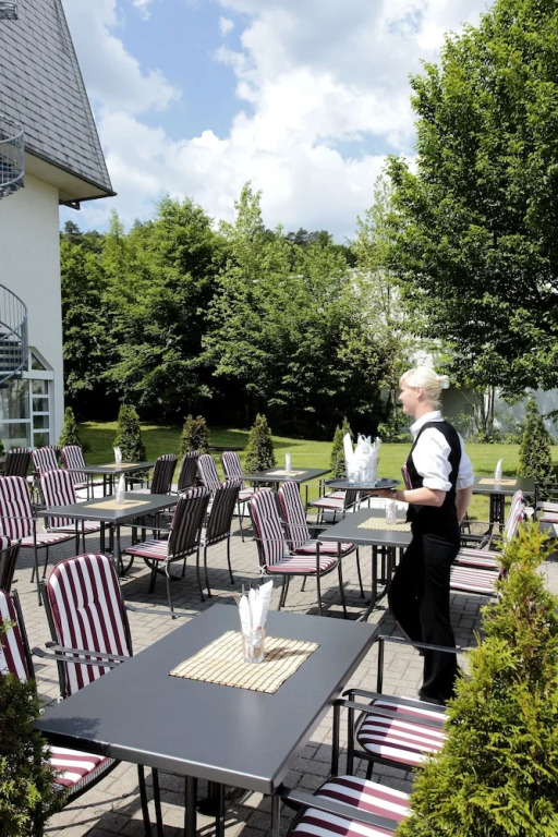Sunday Hotel Wiesbaden Niedernhausen Apartments