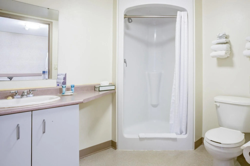 Residence & Conference Centre - Niagara-on-the-Lake