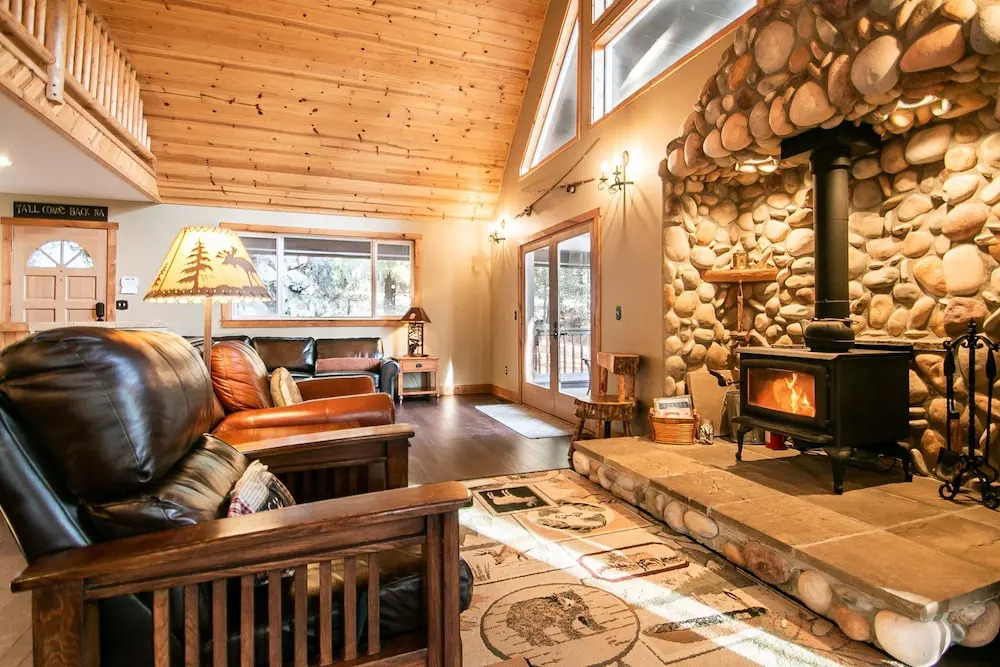 Boulder Lodge Apartment 3 NW Comfy Cabins