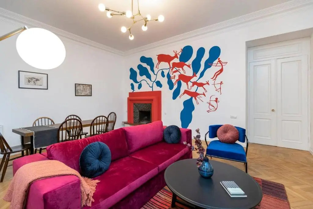 Light and Luxurious 2BR Apartment - by Wehost