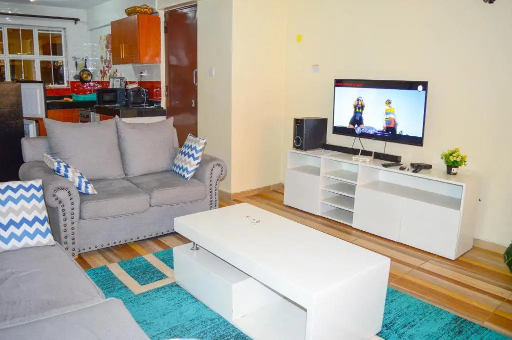 Roma Stays - Prestigious Lifestyle 2 bedroom all ensuite Opp Garden City Mall