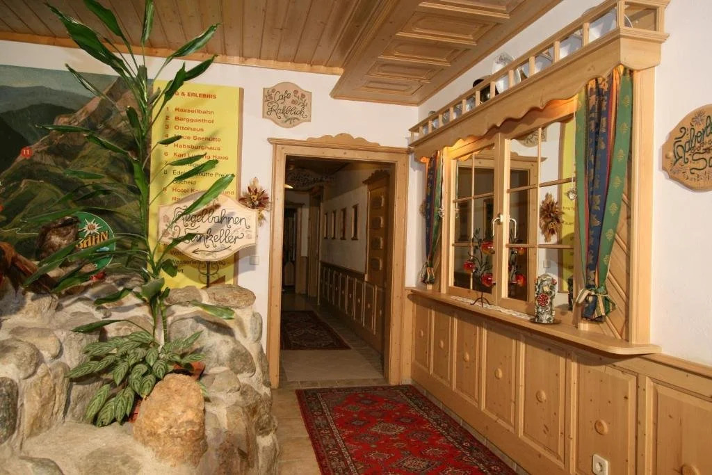 Scharfeggers Raxalpenhof - Zuhause am Land