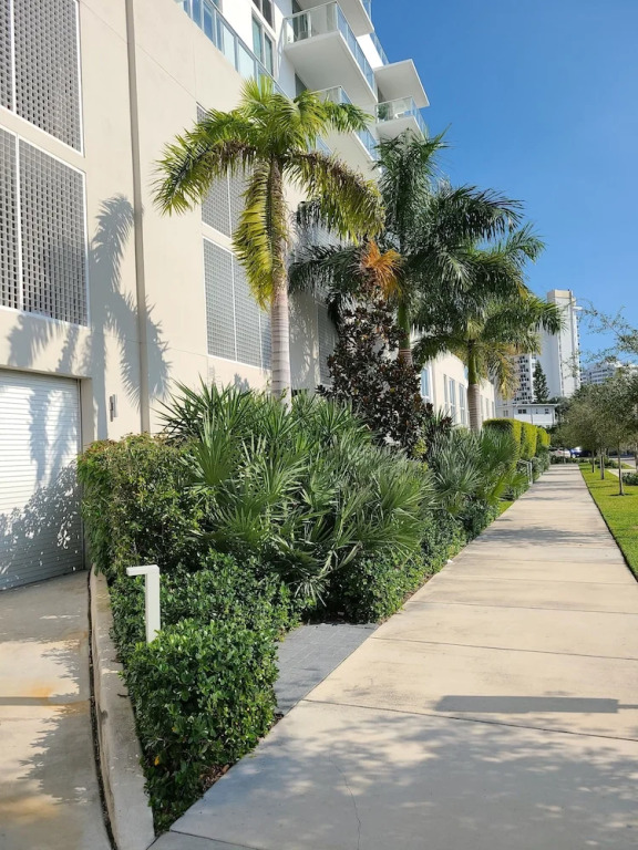 Tiffany House Condominium