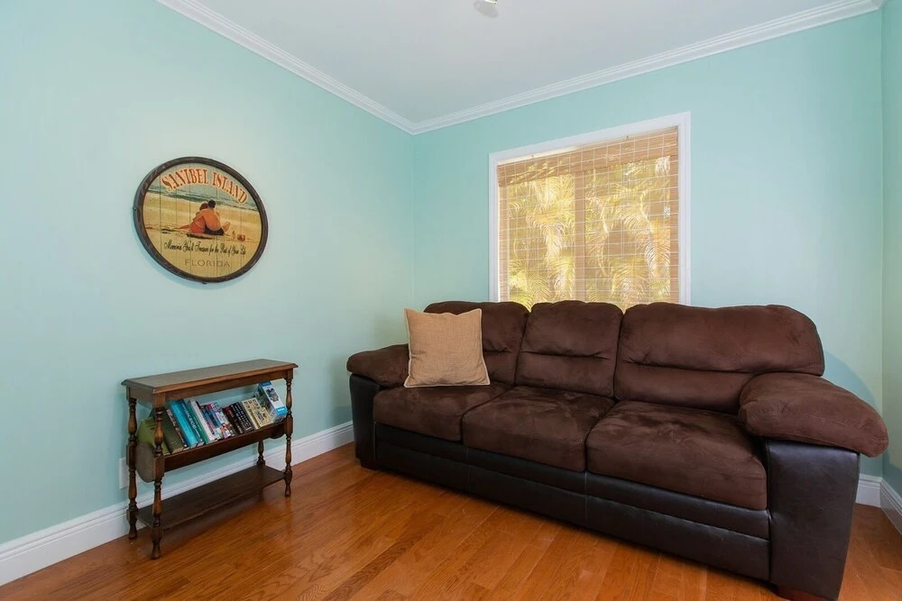 Salty Dog - Dog Friendly Home On Sanibel! 3 Bedroom Home