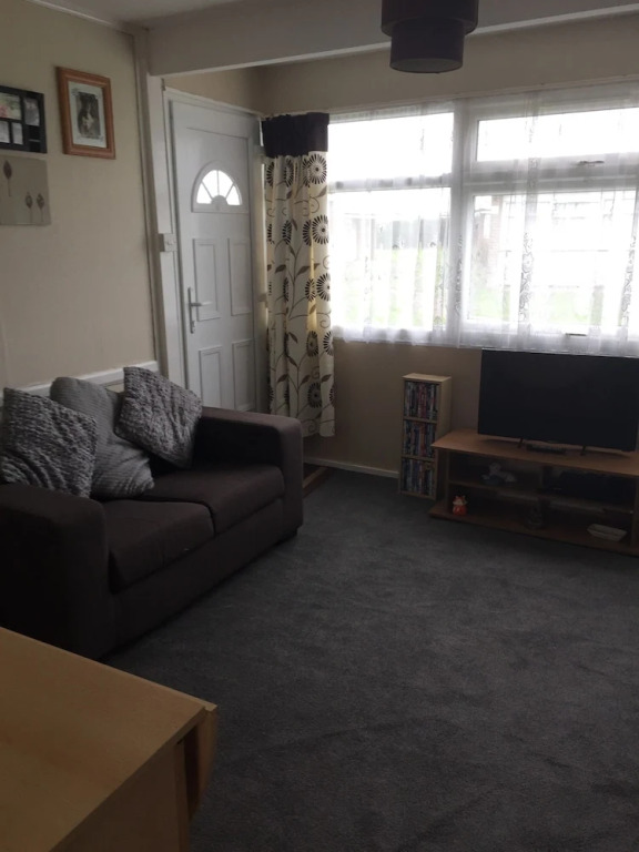 2 bed dog Friendly Chalet on Sunbeach Scratby