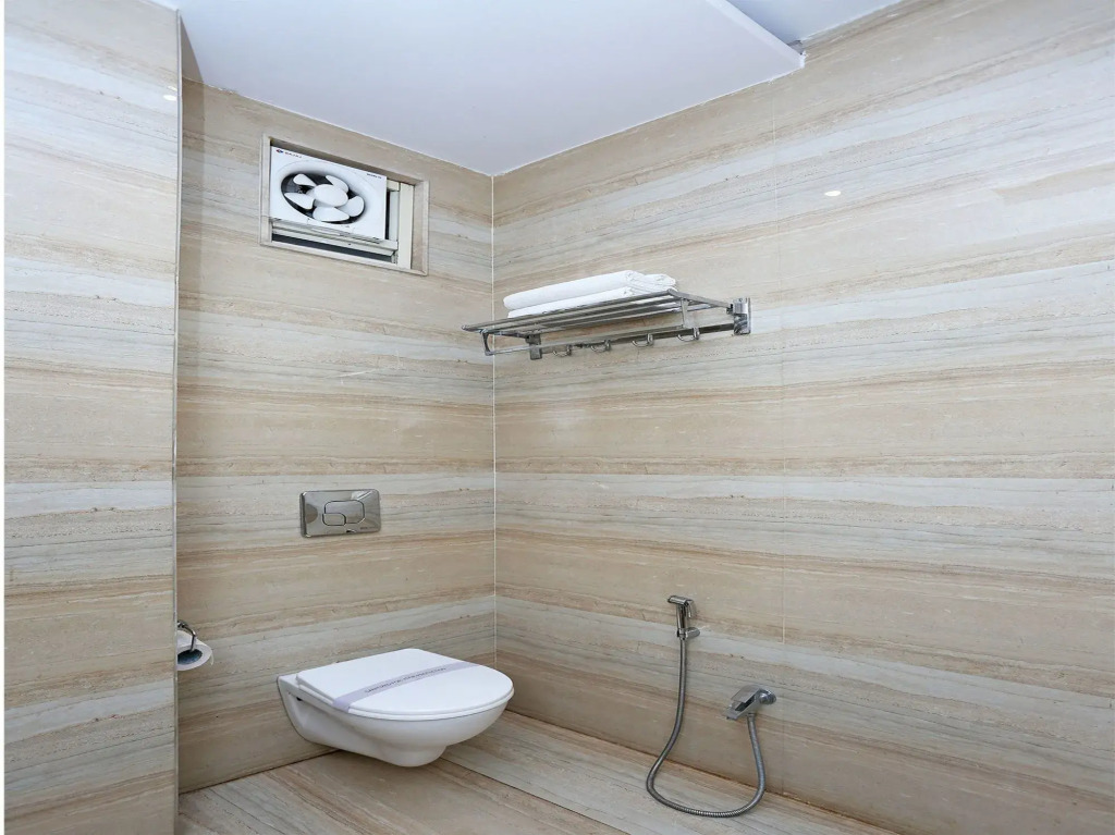 OYO 8561 Hotel Sun Park