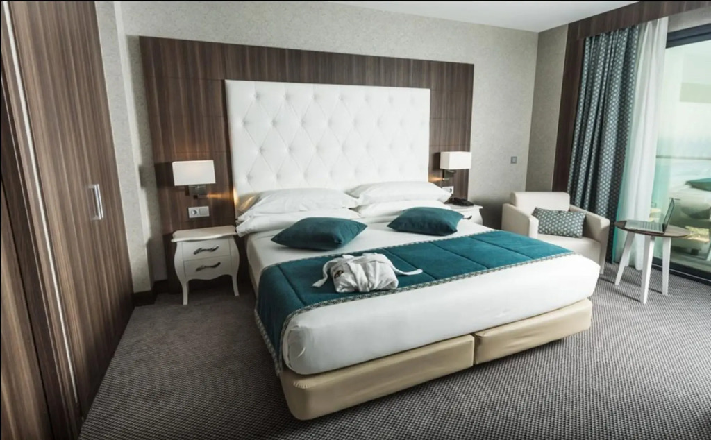 Az Hotel Montana
