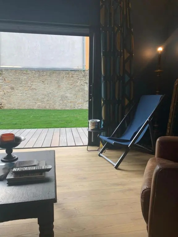 Adorable Guest House Au Calme a 3 Min du Port (Adults Only)