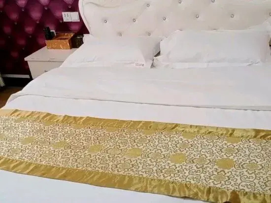 Xinzheng 1314 Theme Hotel (Henan Engineering College)