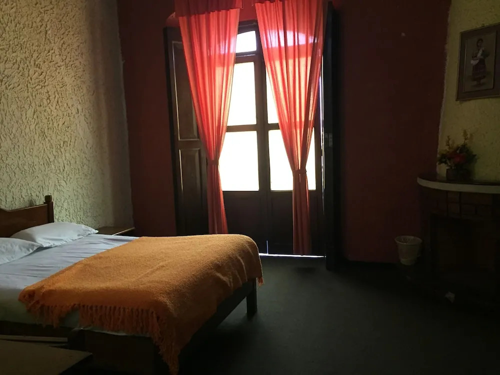 Hotel Villa Real Plaza