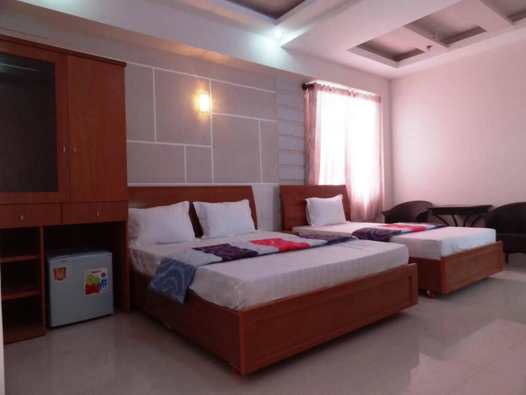 Gold Lion Hotel