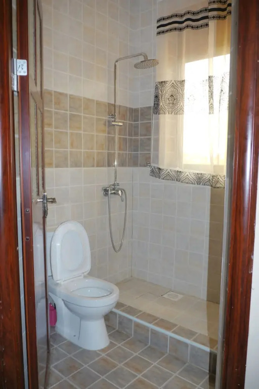 Rosaline Hotel