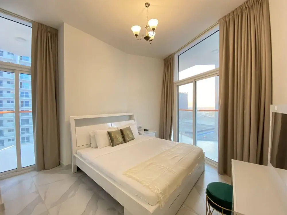 Lux BnB 2BD Canal Views Business Bay