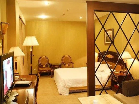 Royal Palace Hotel