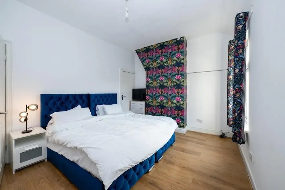 3br-7guests-freeparking-pets-towncentre