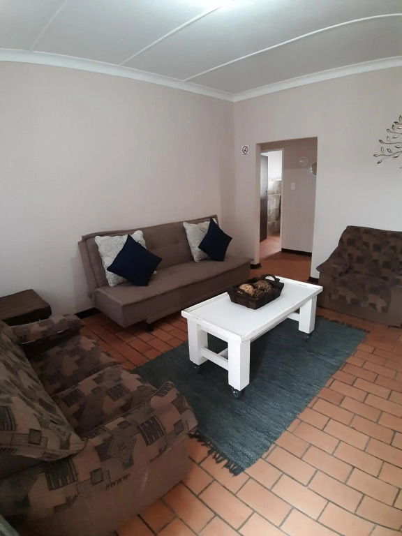Roos Getaway Apartments #8