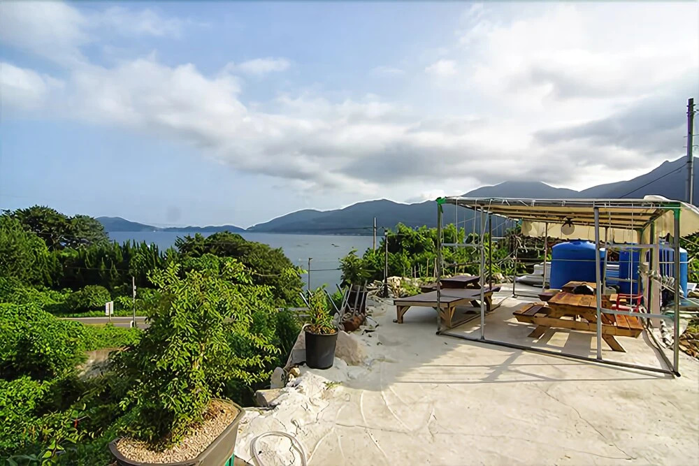 Geoje Dawn Sea Pension