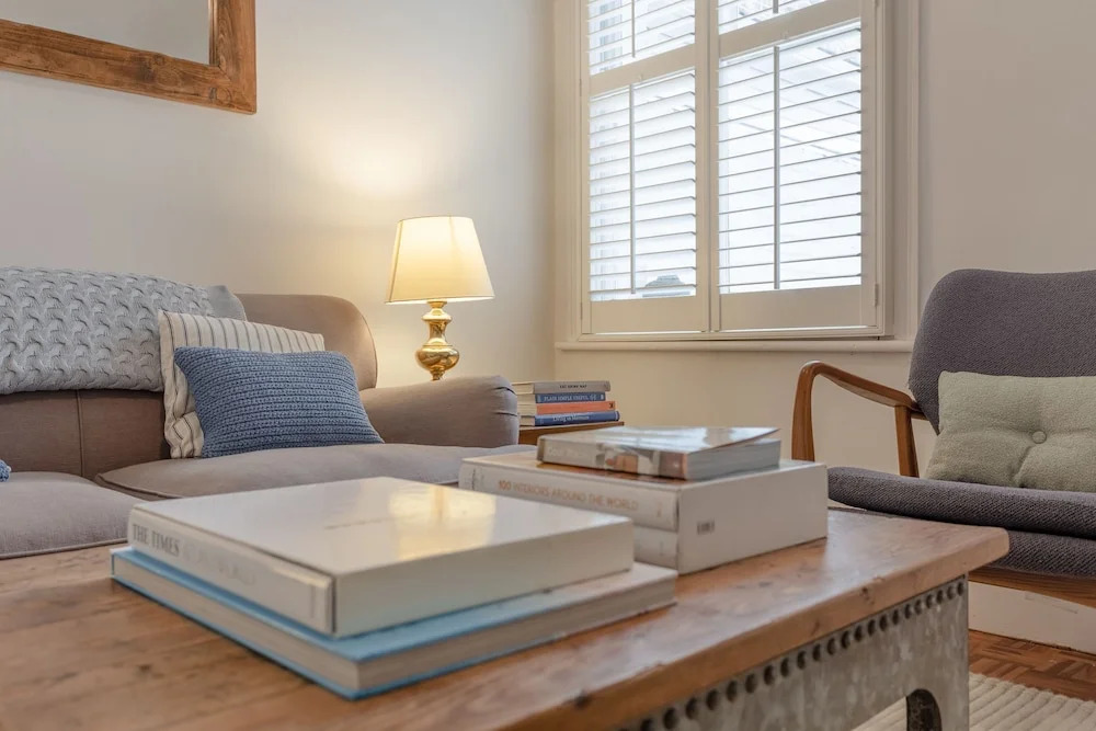 Charming 1 Bedroom Flat Close To Tube Station