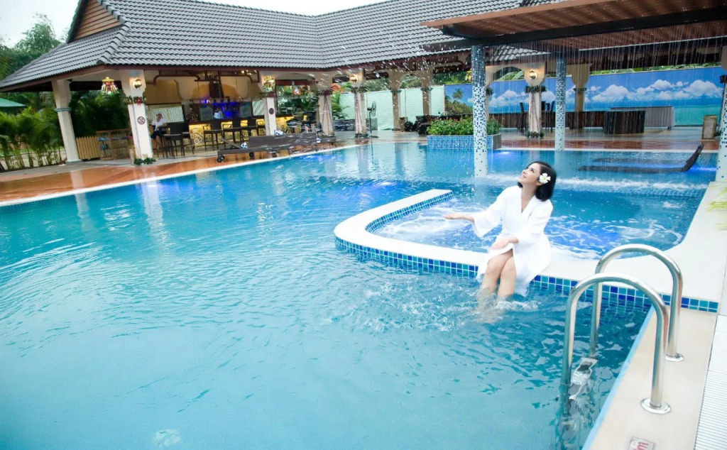 Forever Green Resort