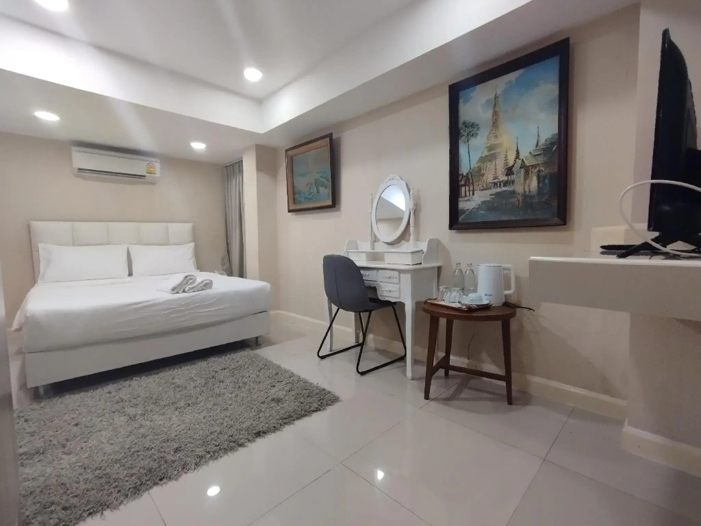 Aree Art Residence