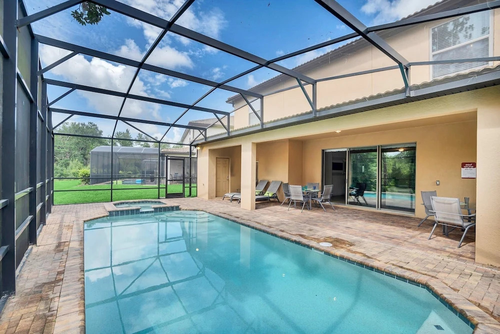 Grand 8BD Villa With Themed Rooms and Game Room! Close to Disney! #8ws883
