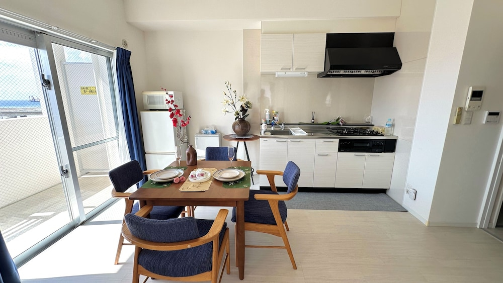 SunSea Okinawa Stunning Ocean View 2BR Sleeps 6 20 min from Airport 3 min to Shopping Mall