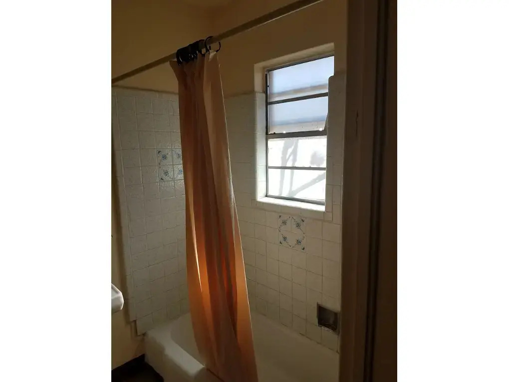 Beverly Crest Motor Inn