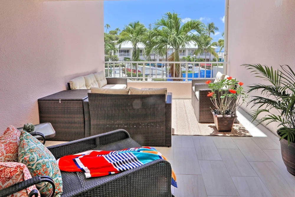 Tropical St. Thomas Resort Getaway w/ Pool Access!