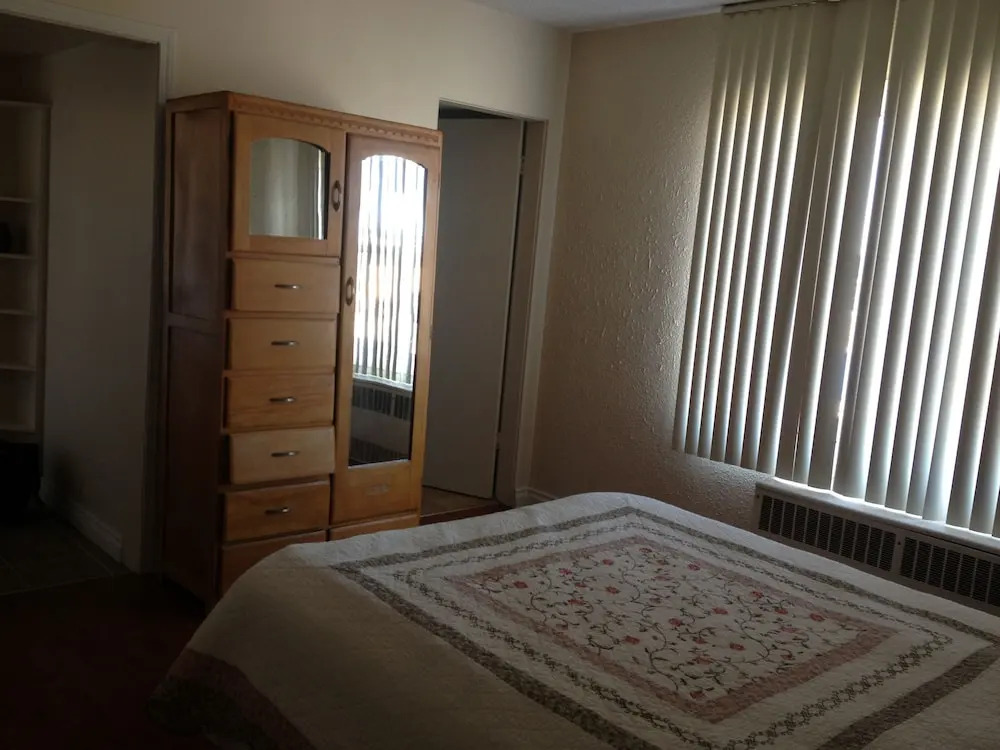 The Silverado Inn