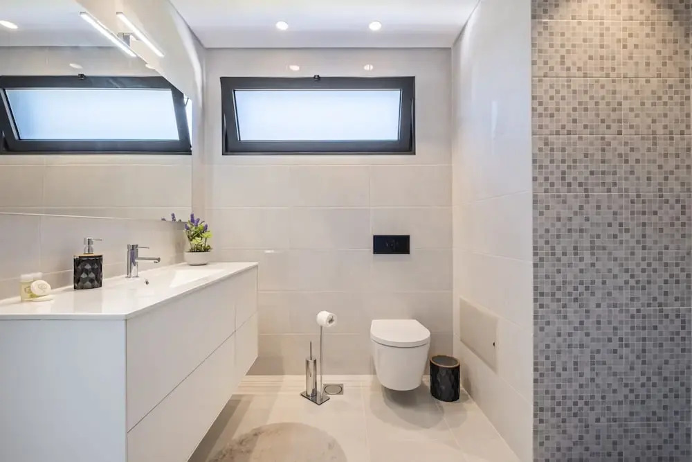Contemporary Residence B by Homie