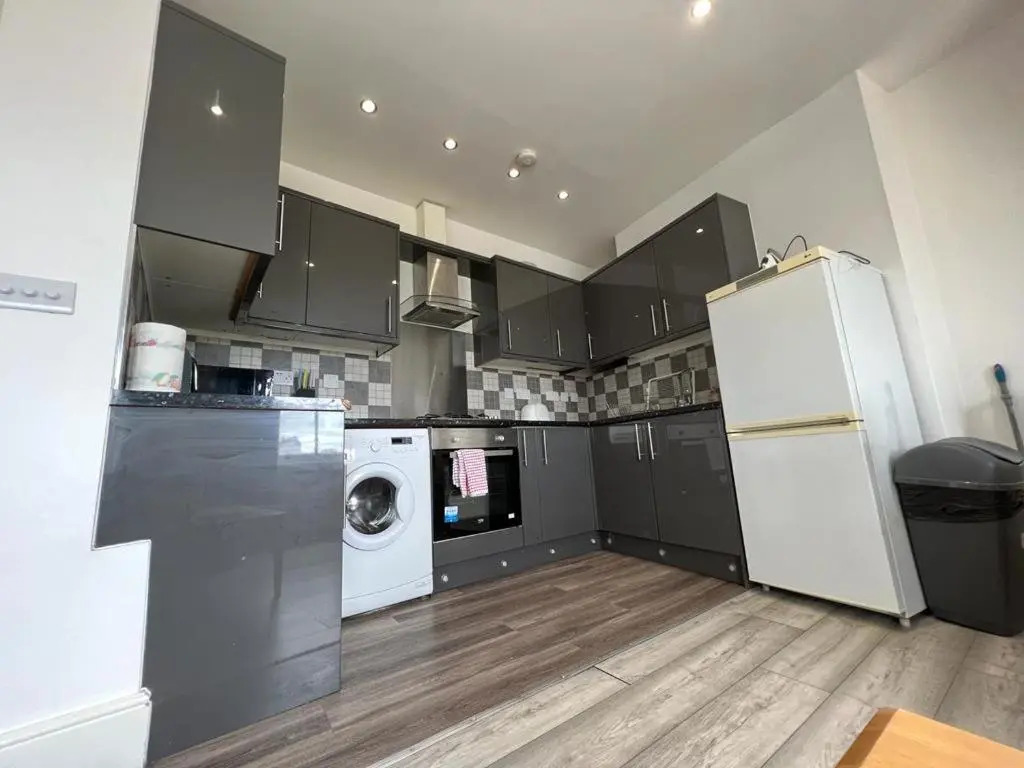 Enire New Flat With View to River Yare, H7