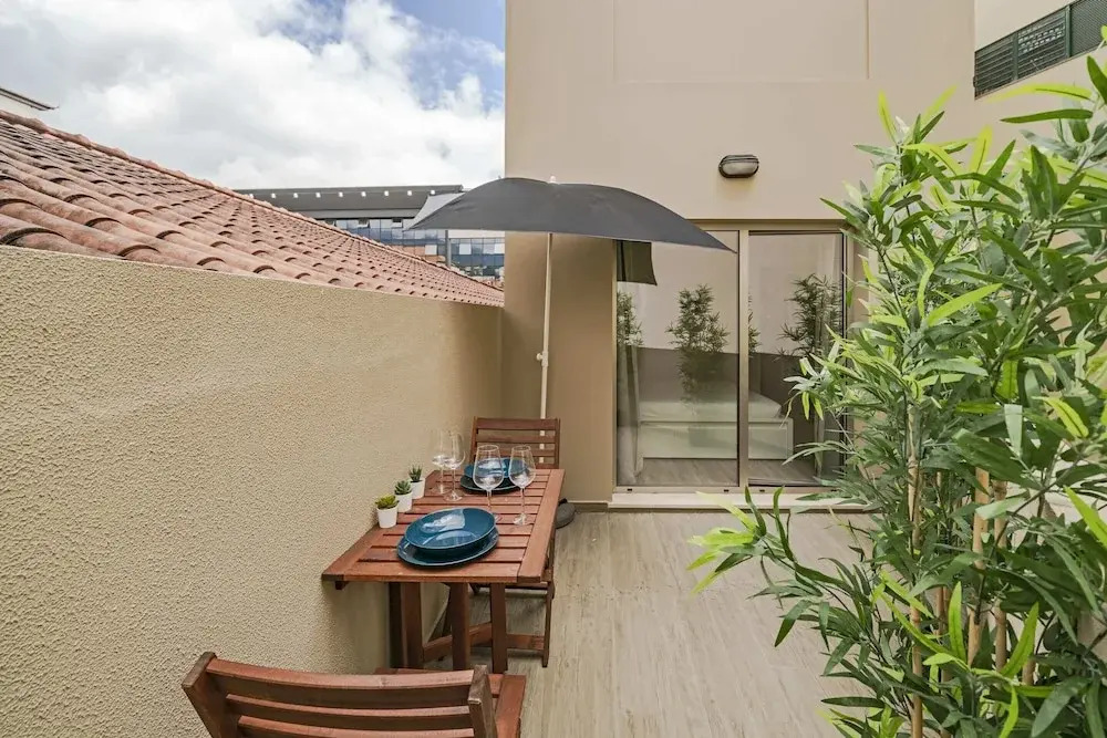 Drapes Design Apartments by An Island Apart