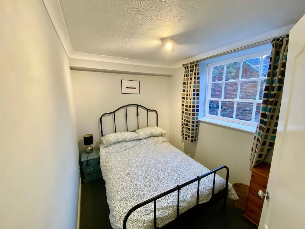 Characterful 3 Bed Cottage in Barrow Upon Humber
