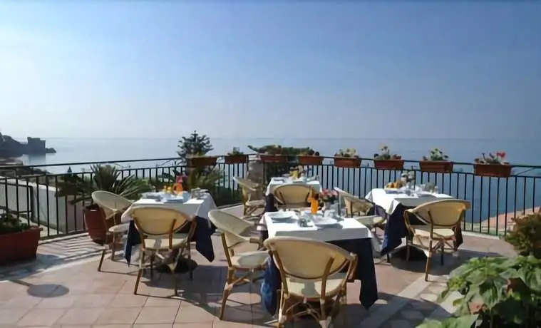 Hotel Baia Verde