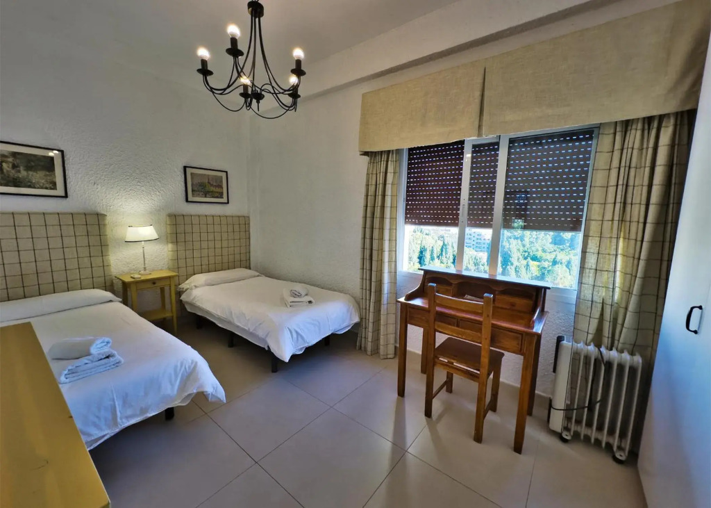SKOL 933 Fantastic two bedrooms on the 9th floor with amazing sea views
