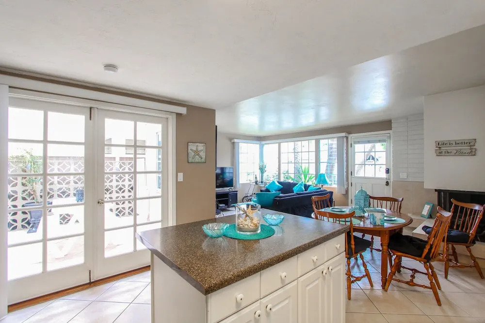 114 Onyx Avenue Townhouse 3 Bedrooms 2 Bathrooms Townhouse