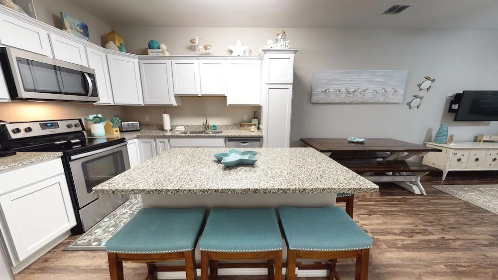The Chic 3 Bedroom Townhouse