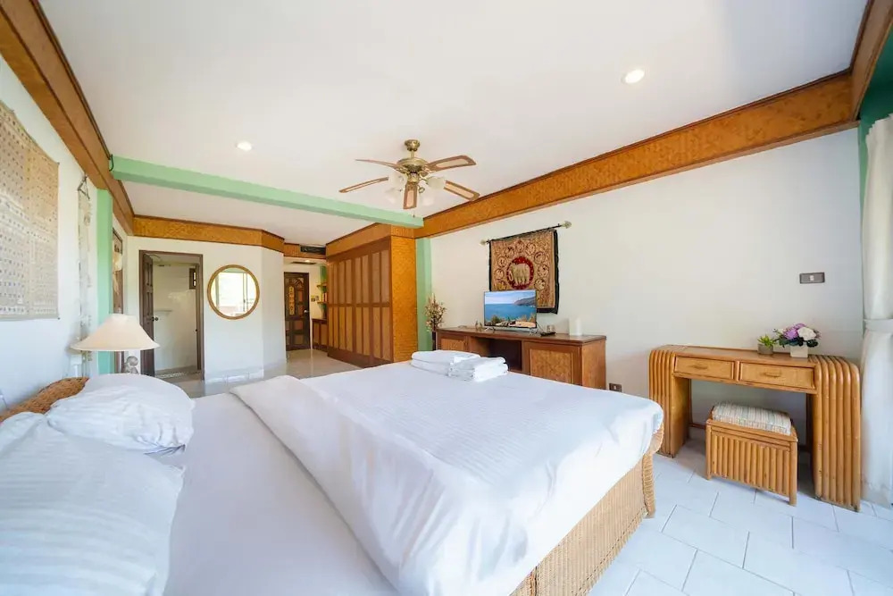 Bougainvillea 3BR Apartment 216 in Kata